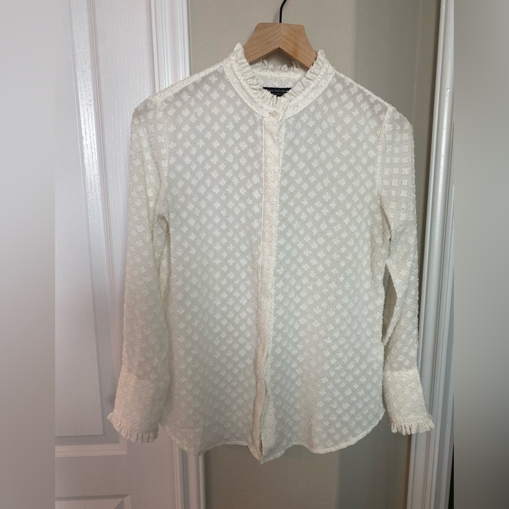 Banana Republic cream blouse petite xs